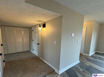 Vonoa Drive, Radcliff, Kentucky 40160, ,2 BathroomsBathrooms,For Sale,Vonoa Drive,HK24004369