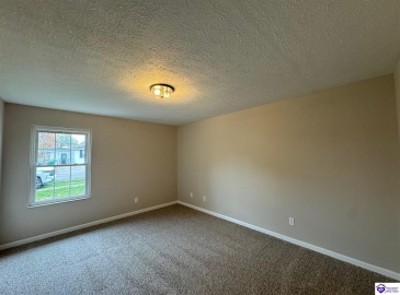 Vonoa Drive, Radcliff, Kentucky 40160, ,2 BathroomsBathrooms,For Sale,Vonoa Drive,HK24004369