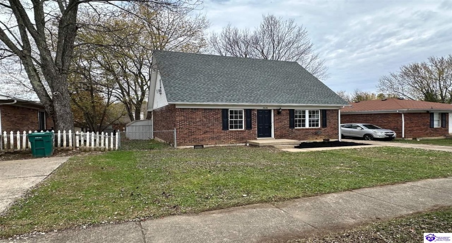 Vonoa Drive, Radcliff, Kentucky 40160, ,2 BathroomsBathrooms,For Sale,Vonoa Drive,HK24004369