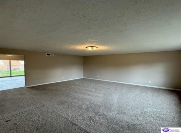 Vonoa Drive, Radcliff, Kentucky 40160, ,2 BathroomsBathrooms,For Sale,Vonoa Drive,HK24004369