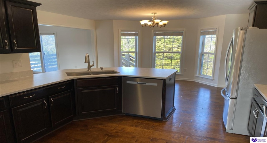 Huckaberry Street, Elizabethtown, Kentucky 42701, ,4 BathroomsBathrooms,For Sale,Huckaberry Street,HK24004373