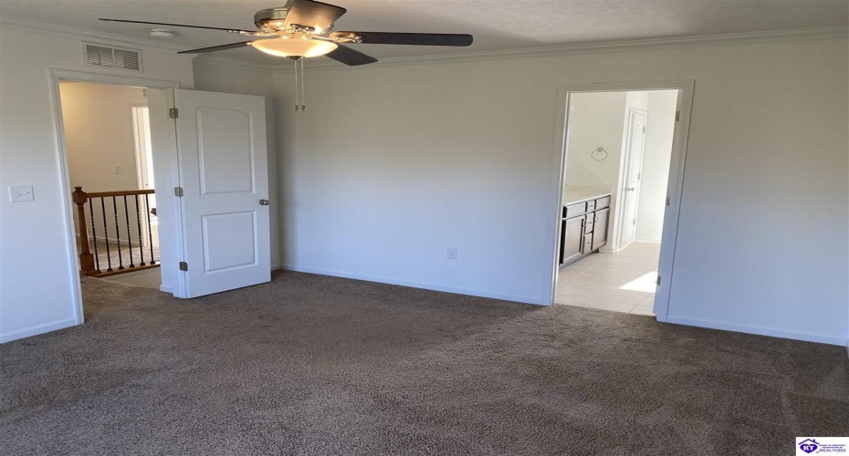 Huckaberry Street, Elizabethtown, Kentucky 42701, ,4 BathroomsBathrooms,For Sale,Huckaberry Street,HK24004373