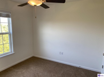 Huckaberry Street, Elizabethtown, Kentucky 42701, ,4 BathroomsBathrooms,For Sale,Huckaberry Street,HK24004373