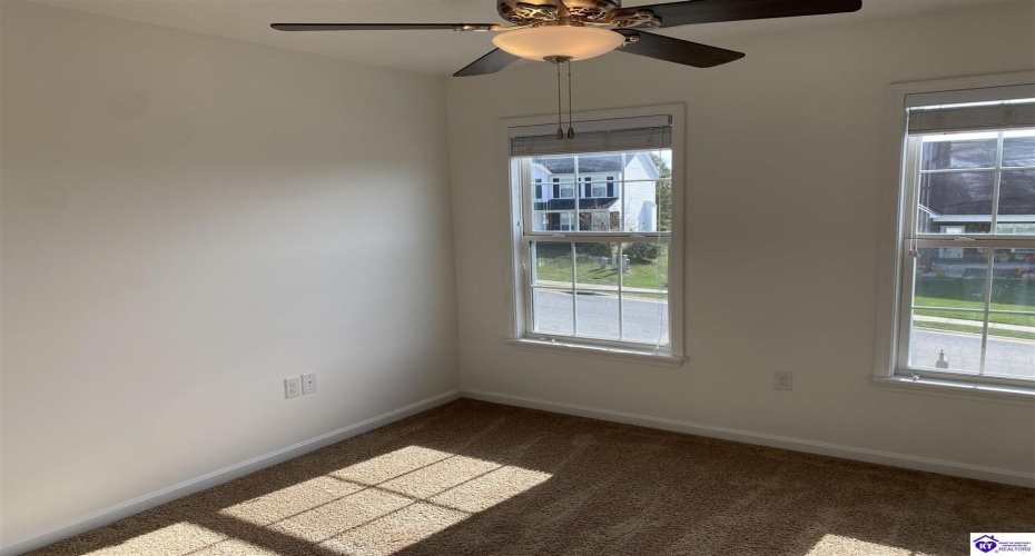 Huckaberry Street, Elizabethtown, Kentucky 42701, ,4 BathroomsBathrooms,For Sale,Huckaberry Street,HK24004373