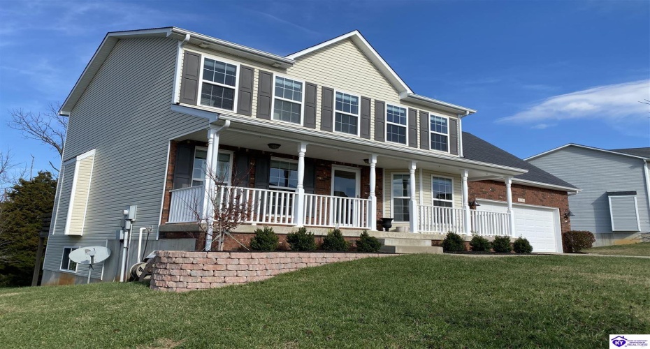 Huckaberry Street, Elizabethtown, Kentucky 42701, ,4 BathroomsBathrooms,For Sale,Huckaberry Street,HK24004373