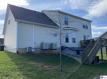 Huckaberry Street, Elizabethtown, Kentucky 42701, ,4 BathroomsBathrooms,For Sale,Huckaberry Street,HK24004373