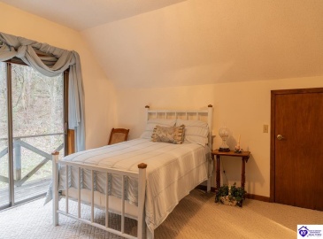 Windy Hill Road, Horse Cave, Kentucky 42749, ,2 BathroomsBathrooms,For Sale,Windy Hill Road,HK24004375