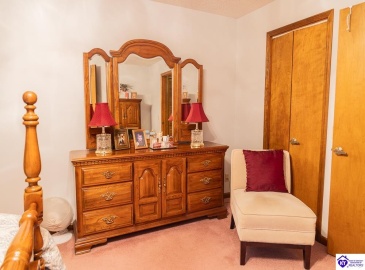 Windy Hill Road, Horse Cave, Kentucky 42749, ,2 BathroomsBathrooms,For Sale,Windy Hill Road,HK24004375