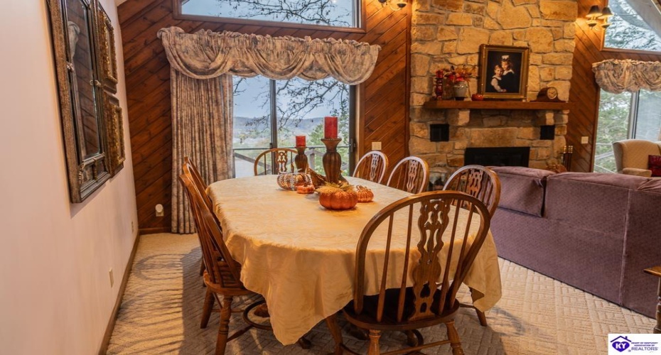 Windy Hill Road, Horse Cave, Kentucky 42749, ,2 BathroomsBathrooms,For Sale,Windy Hill Road,HK24004375