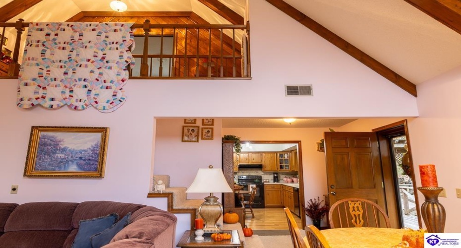 Windy Hill Road, Horse Cave, Kentucky 42749, ,2 BathroomsBathrooms,For Sale,Windy Hill Road,HK24004375