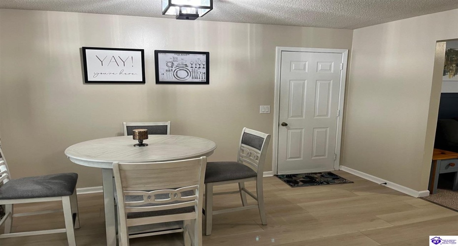 Shawnee Drive, Hodgenville, Kentucky 42748, ,3 BathroomsBathrooms,For Sale,Shawnee Drive,HK24004376