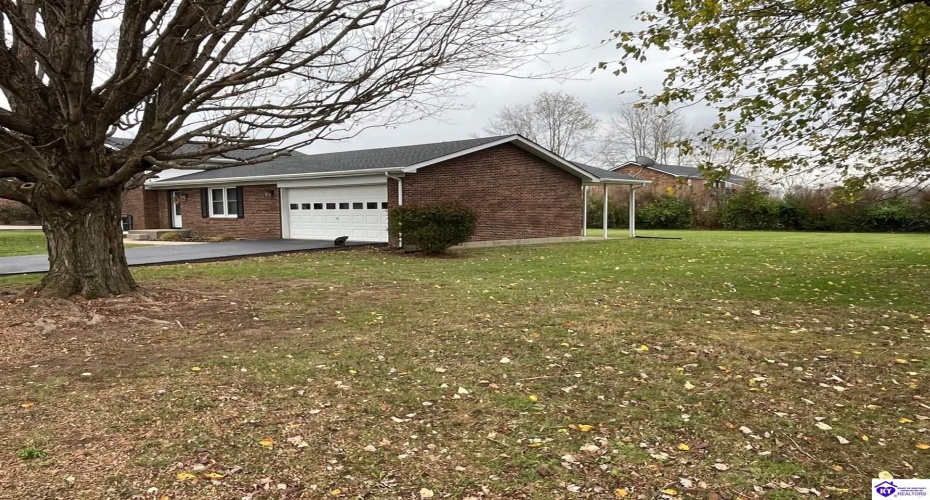 Shawnee Drive, Hodgenville, Kentucky 42748, ,3 BathroomsBathrooms,For Sale,Shawnee Drive,HK24004376