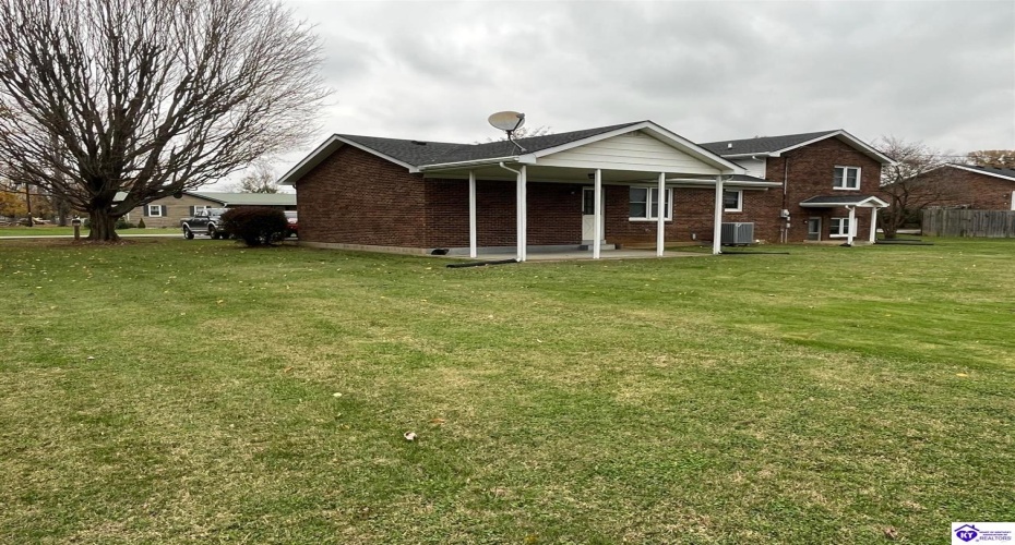 Shawnee Drive, Hodgenville, Kentucky 42748, ,3 BathroomsBathrooms,For Sale,Shawnee Drive,HK24004376