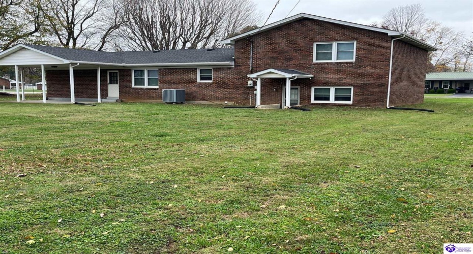 Shawnee Drive, Hodgenville, Kentucky 42748, ,3 BathroomsBathrooms,For Sale,Shawnee Drive,HK24004376