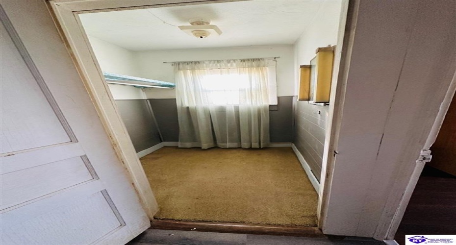 Paull Street, Columbia, Kentucky 42728, ,1 BathroomBathrooms,For Sale,Paull Street,HK24004380