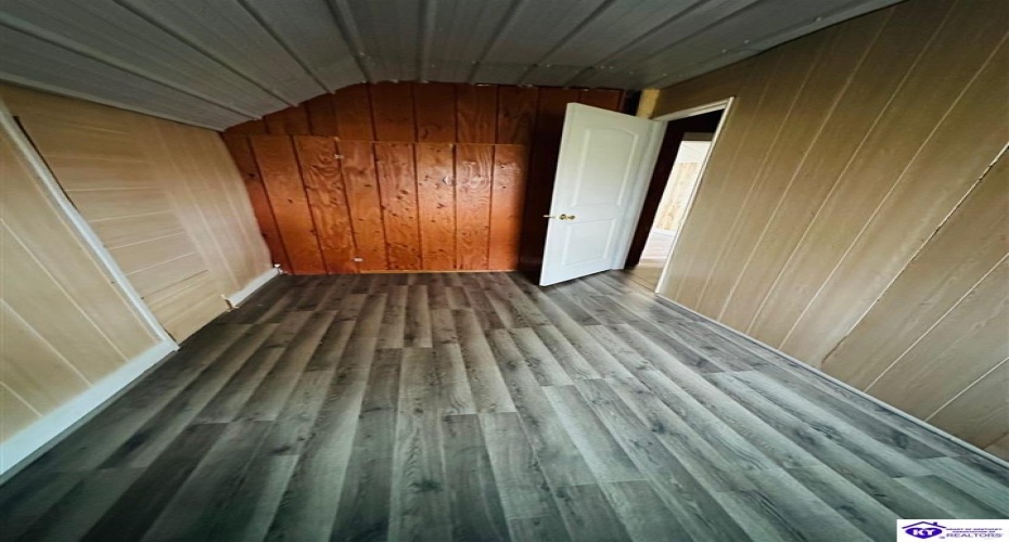 Paull Street, Columbia, Kentucky 42728, ,1 BathroomBathrooms,For Sale,Paull Street,HK24004380