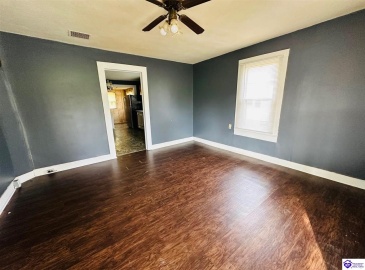 Paull Street, Columbia, Kentucky 42728, ,1 BathroomBathrooms,For Sale,Paull Street,HK24004380