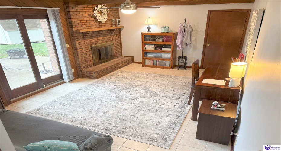 Pigeon Pass Road, Elizabethtown, Kentucky 42701, ,3 BathroomsBathrooms,For Sale,Pigeon Pass Road,HK24004383