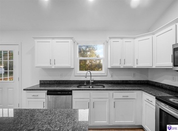 Logsdon Parkway, Radcliff, Kentucky 40160, ,2 BathroomsBathrooms,For Sale,Logsdon Parkway,HK24004388