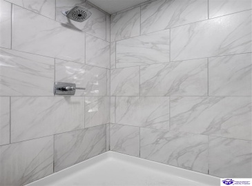 Logsdon Parkway, Radcliff, Kentucky 40160, ,2 BathroomsBathrooms,For Sale,Logsdon Parkway,HK24004388