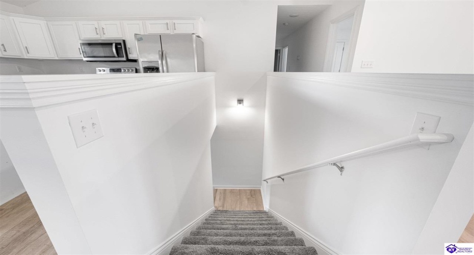 Logsdon Parkway, Radcliff, Kentucky 40160, ,2 BathroomsBathrooms,For Sale,Logsdon Parkway,HK24004388