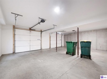 Logsdon Parkway, Radcliff, Kentucky 40160, ,2 BathroomsBathrooms,For Sale,Logsdon Parkway,HK24004388