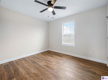 Turnberry Court, Vine Grove, Kentucky 40175, ,3 BathroomsBathrooms,For Sale,Turnberry Court,HK24004389