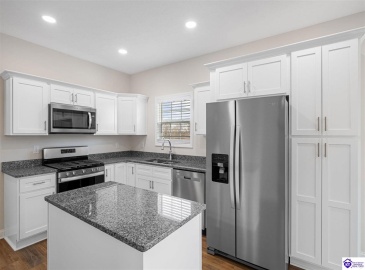 Turnberry Court, Vine Grove, Kentucky 40175, ,3 BathroomsBathrooms,For Sale,Turnberry Court,HK24004389