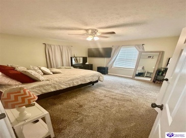 Arnett Grove Road, Glasgow, Kentucky 42141, ,2 BathroomsBathrooms,For Sale,Arnett Grove Road,HK24004391