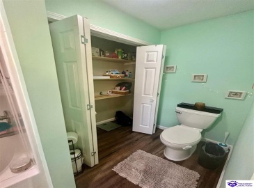 Arnett Grove Road, Glasgow, Kentucky 42141, ,2 BathroomsBathrooms,For Sale,Arnett Grove Road,HK24004391