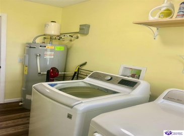 Arnett Grove Road, Glasgow, Kentucky 42141, ,2 BathroomsBathrooms,For Sale,Arnett Grove Road,HK24004391