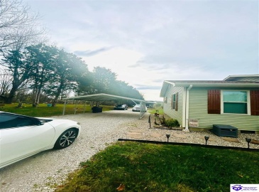 Arnett Grove Road, Glasgow, Kentucky 42141, ,2 BathroomsBathrooms,For Sale,Arnett Grove Road,HK24004391