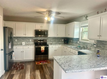 Arnett Grove Road, Glasgow, Kentucky 42141, ,2 BathroomsBathrooms,For Sale,Arnett Grove Road,HK24004391