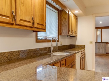 White Oak Drive, Elizabethtown, Kentucky 42701, ,3 BathroomsBathrooms,For Sale,White Oak Drive,HK24004405