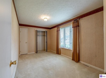 White Oak Drive, Elizabethtown, Kentucky 42701, ,3 BathroomsBathrooms,For Sale,White Oak Drive,HK24004405