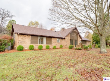 White Oak Drive, Elizabethtown, Kentucky 42701, ,3 BathroomsBathrooms,For Sale,White Oak Drive,HK24004405