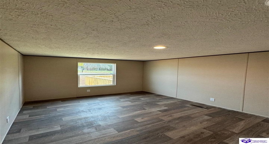 Close Lane, Brandenburg, Kentucky 40108, ,2 BathroomsBathrooms,For Sale,Close Lane,HK24004413