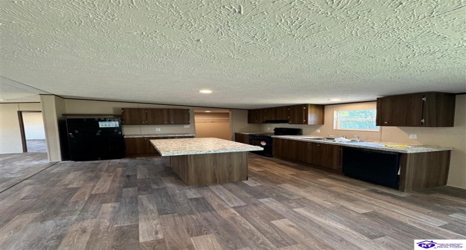 Close Lane, Brandenburg, Kentucky 40108, ,2 BathroomsBathrooms,For Sale,Close Lane,HK24004413