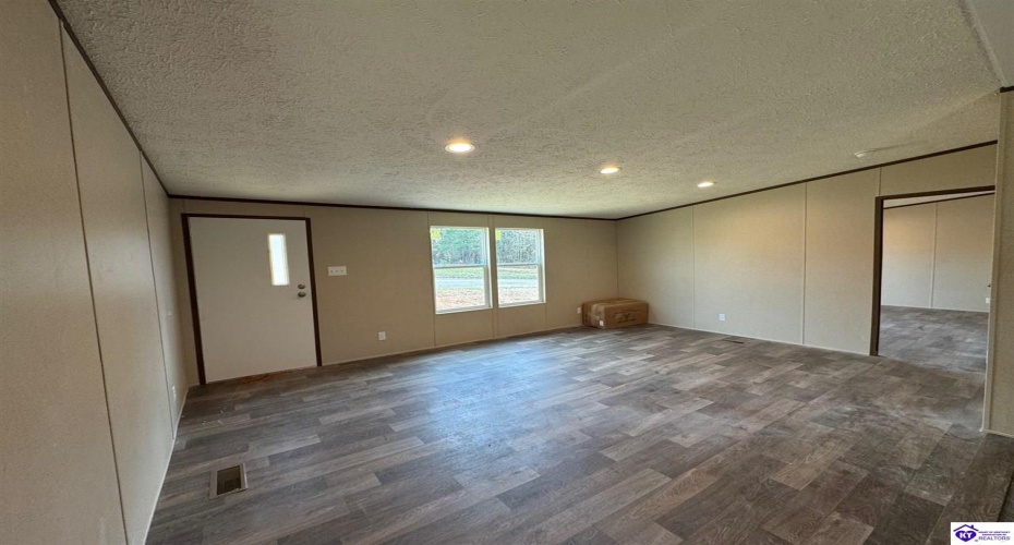 Close Lane, Brandenburg, Kentucky 40108, ,2 BathroomsBathrooms,For Sale,Close Lane,HK24004413