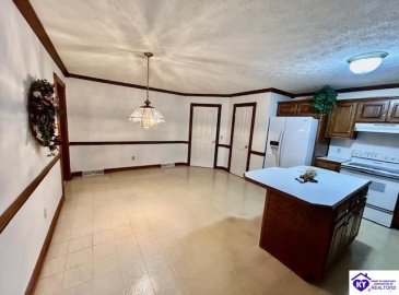 Elkhorn Road, Campbellsville, Kentucky 42718, ,2 BathroomsBathrooms,For Sale,Elkhorn Road,HK24004419