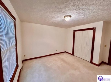 Elkhorn Road, Campbellsville, Kentucky 42718, ,2 BathroomsBathrooms,For Sale,Elkhorn Road,HK24004419