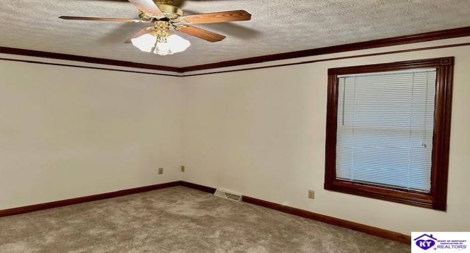 Elkhorn Road, Campbellsville, Kentucky 42718, ,2 BathroomsBathrooms,For Sale,Elkhorn Road,HK24004419