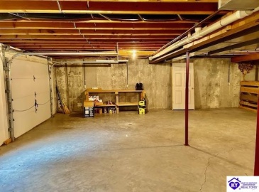 Elkhorn Road, Campbellsville, Kentucky 42718, ,2 BathroomsBathrooms,For Sale,Elkhorn Road,HK24004419