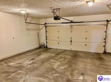 Elkhorn Road, Campbellsville, Kentucky 42718, ,2 BathroomsBathrooms,For Sale,Elkhorn Road,HK24004419