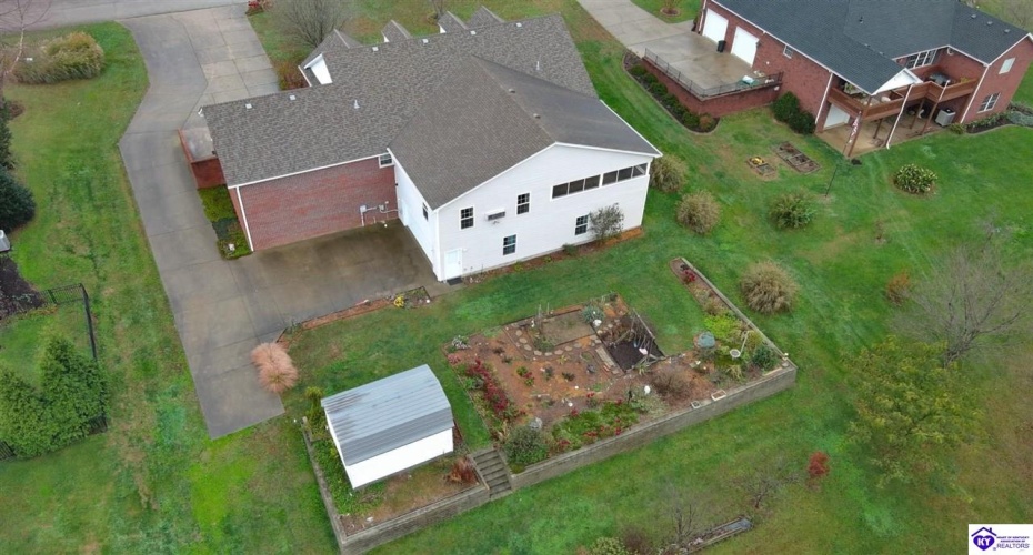 Creekside Drive, Coxs Creek, Kentucky 40013, ,3 BathroomsBathrooms,For Sale,Creekside Drive,HK24004423