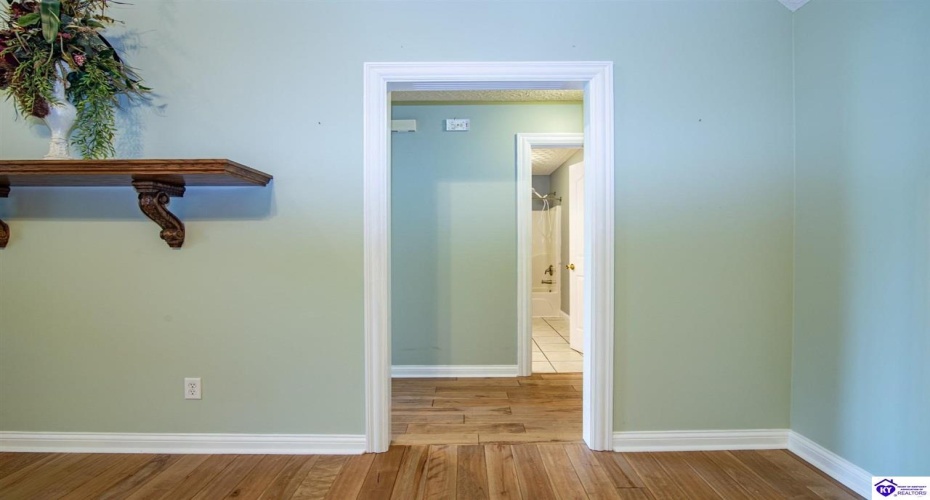 Creekside Drive, Coxs Creek, Kentucky 40013, ,3 BathroomsBathrooms,For Sale,Creekside Drive,HK24004423