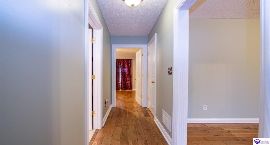 Creekside Drive, Coxs Creek, Kentucky 40013, ,3 BathroomsBathrooms,For Sale,Creekside Drive,HK24004423