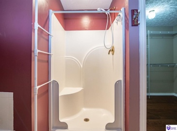 Creekside Drive, Coxs Creek, Kentucky 40013, ,3 BathroomsBathrooms,For Sale,Creekside Drive,HK24004423