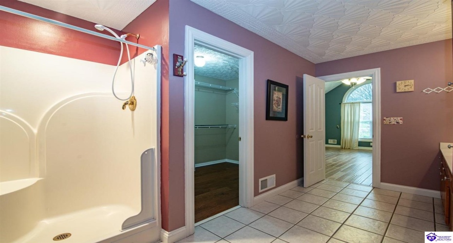 Creekside Drive, Coxs Creek, Kentucky 40013, ,3 BathroomsBathrooms,For Sale,Creekside Drive,HK24004423