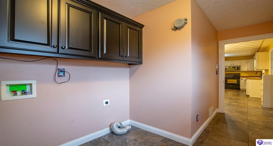 Creekside Drive, Coxs Creek, Kentucky 40013, ,3 BathroomsBathrooms,For Sale,Creekside Drive,HK24004423